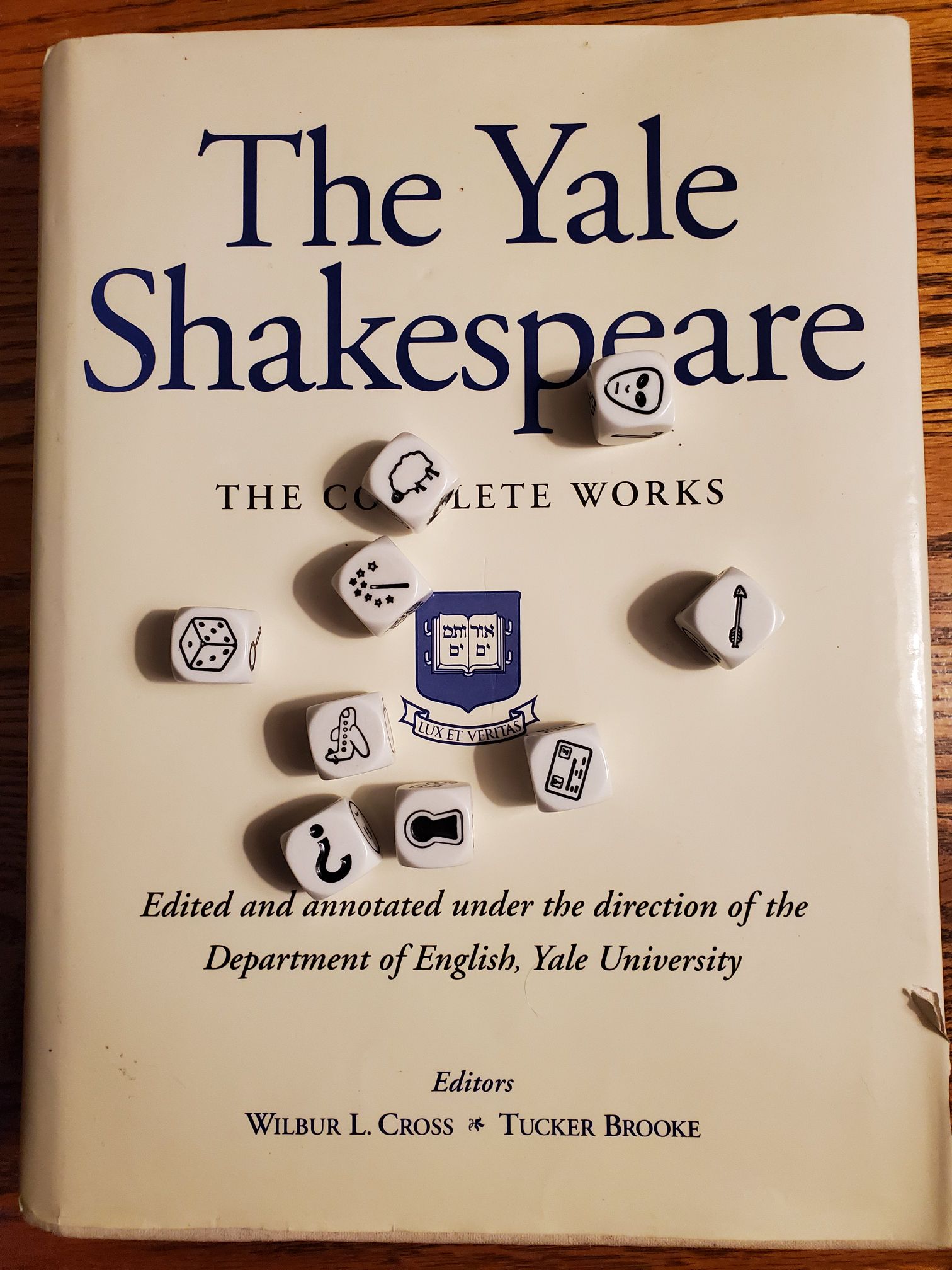 Saturday Story Cubes #8 rolled on top of The Yale Shakespeare